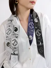 シルク製リバーシブルスカーフ【ブラック・ホワイト・グレー・宇宙柄】