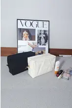 シンプルなポータブル化粧ポーチ【大容量・ジッパー式・旅行用】