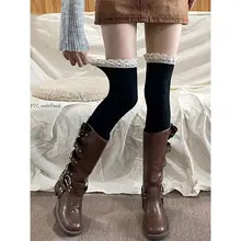 グレーのレース付きハイソックス【極上の柔らかさ・厚手・膝上丈】（セットアップ対応）