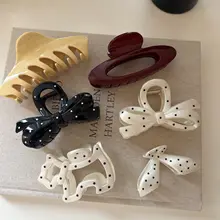 ドット柄犬モチーフバンスクリップ【リボン付き・高級感・後ろ髪用】