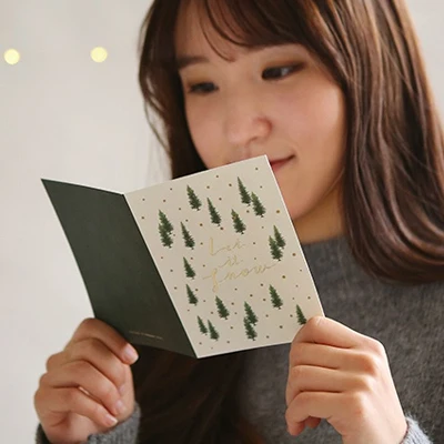 おしゃれなカードデザインで失敗しない方法は？動植物のエレガントさが贈り物の心を動かす