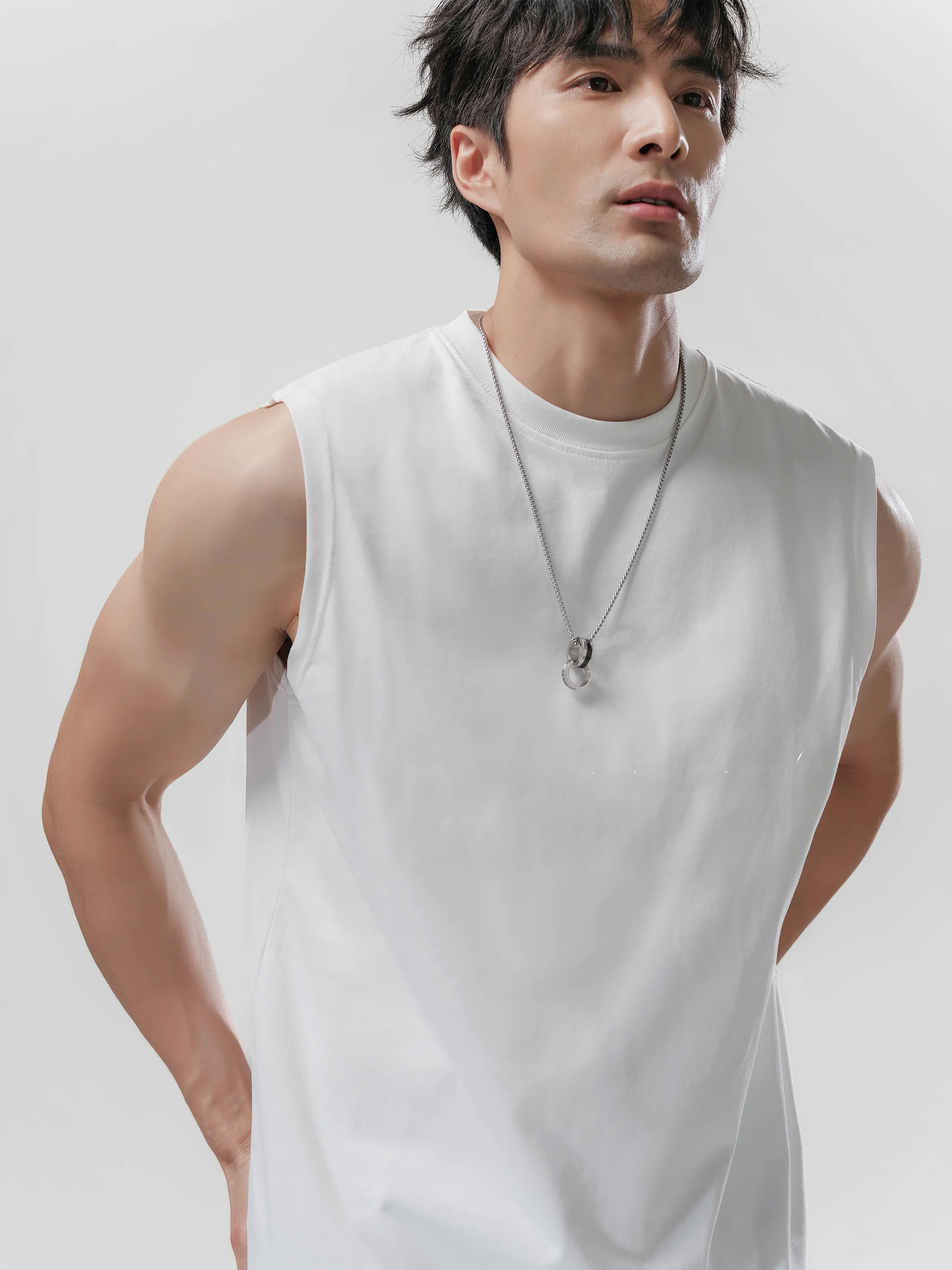 汗をかいても臭わない服を選ぶには？夏の日常に欠かせない「涼感速乾＋抗菌」Tシャツの選び方