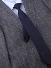 高級シルク製 ビジネス用ネクタイ【深い青色・レトロ柄・手作り】