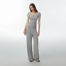 女性用 半袖カジュアルTシャツとニットパンツのセット（セットアップ対応）