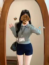 ポロ襟デザインのニットトップス【麻花編み・ウール素材・スリムなフィット・レディース用】