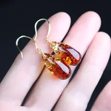 天然琥珀花の立体水滴形イヤーフックイヤリング【S925銀製・シンプルデザイン・女性用】