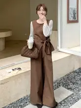 カフェ色のヴィンテージ感ある女性用トップスとワイドパンツ【トレンド・秋物・おしゃれ・仮二重】（セットアップ対応）