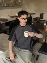 レトロレーシングスタイル ラグランカラーTシャツ【夏用・明るいラインデザイン・フィット・ショートスリーブ】