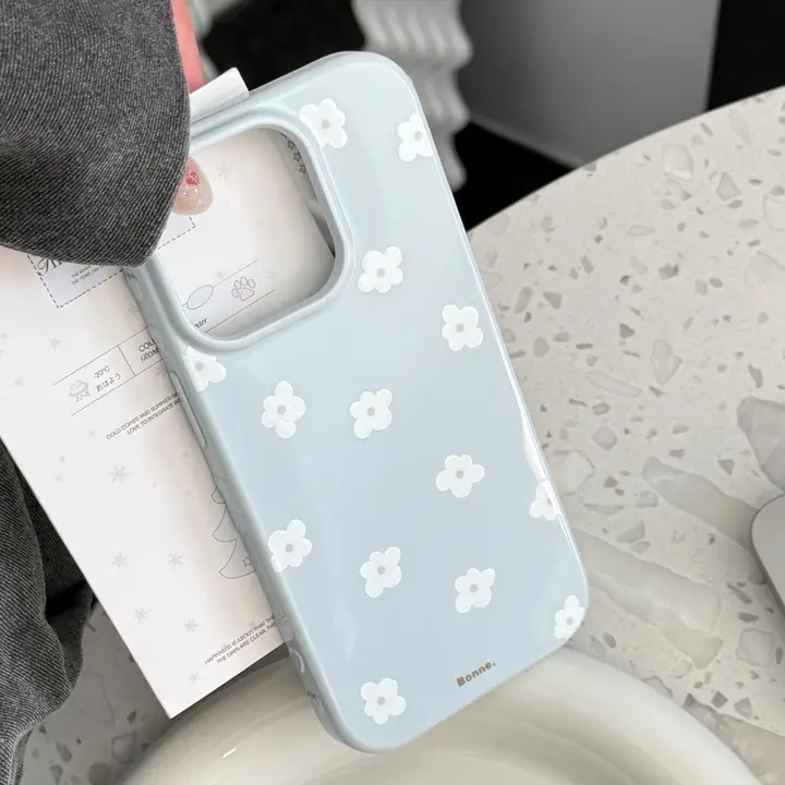 スマホケース AIカメラボタン対応 小花柄 ソフトケース 全周保護 レディース 可愛い シンプル iPhone18 iPhone18ProMax iPhone17 iPhone15 対応