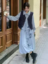 学院風 ブルー刺繍リボン付きシャツとフレアスカート【秋用・ベスト付き】（セットアップ対応）
