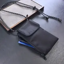ミニショルダーバッグ スマホポーチ 首掛け イヤホンケース カードケース 小銭入れ 軽量 コンパクト シンプル 日常使い