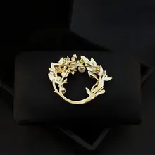 レトロスタイルの栀子花ブローチ【スーツアクセサリー・高級カーディガン用・固定用】