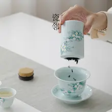 手描き春雪デザインの陶器製茶葉保存容器【小サイズ・密閉タイプ】
