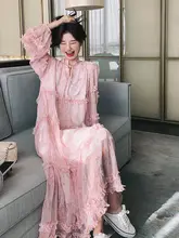 柔らかいピンクのドレス【春秋用・華やかなデザイン・ケーキスタイル】