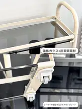 高級感のあるコスメ収納ラック【クリーム色・階段式・鏡台用】