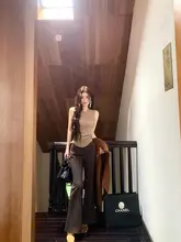 シンプルなハイウエスト厚手ベルボトムパンツ【冬用・女性・スリムに見せるデザイン・ドレープ感】