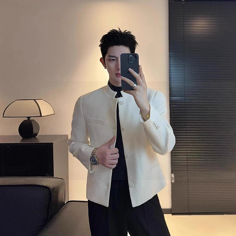 40代男性が通勤で「カジュアルだけどプロフェッショナル」に見えるジャケットは？