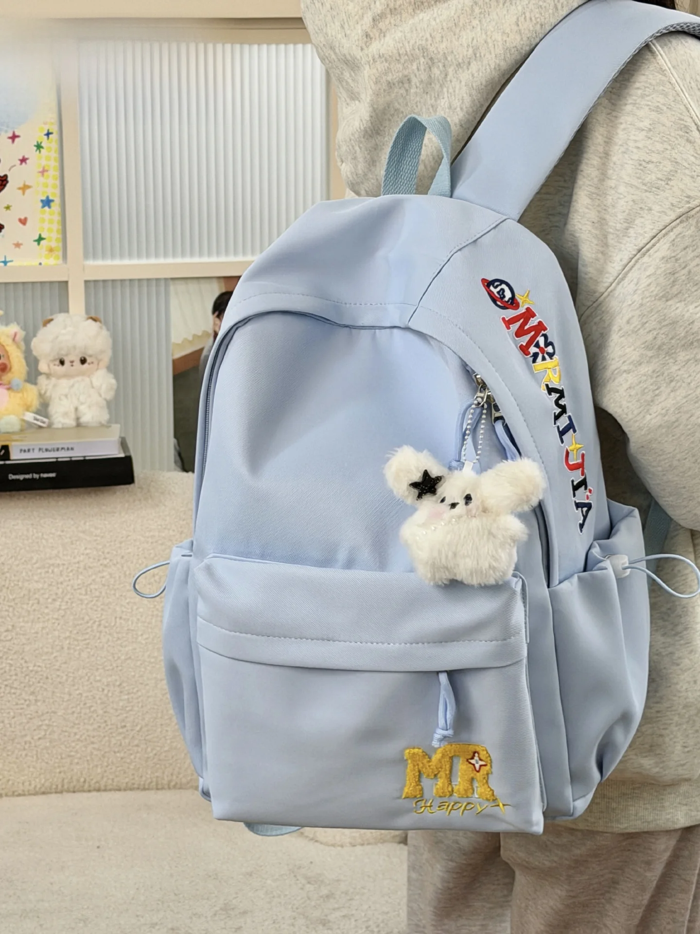 刺繍入りリュック：キャンパス向け大容量モデルの実用性と使い分け