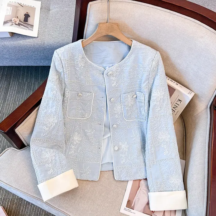 刺繍入りの新中華風 レディースジャケット【春秋用・短丈・ラウンドネック】