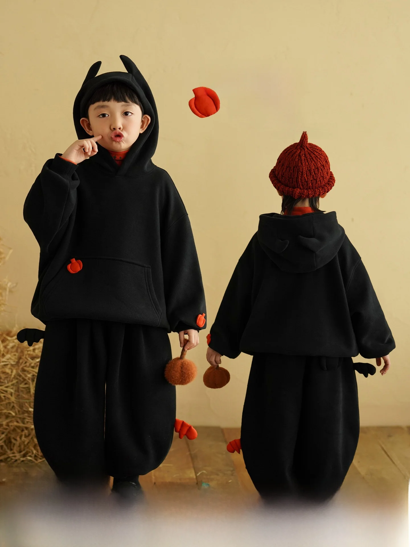 子供用ハロウィンフード付きパーカー：森系落肩袖で冬の仮装に最適な暖かさを実現