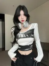 Y2Kスタイルの長袖Tシャツ【デザイン性抜群・ダンス、KPOPスタイル】
