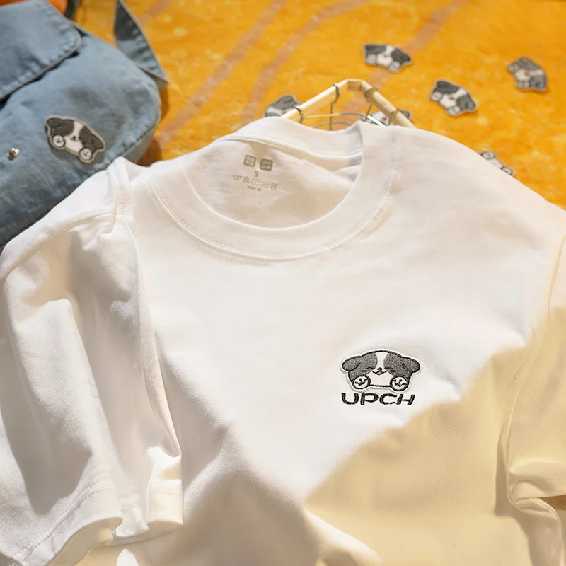tシャツ ワンポイント 刺繍：シンプルなデザインが日常に溶け込むカジュアルスタイル