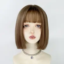 ボブスタイルのショートウィッグ【フルカバー・前髪あり・コスプレ用】