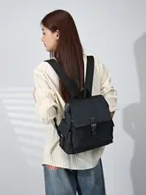 撥水ナイロン製のカジュアルリュックサック【女性用・旅行・個性的デザイン】