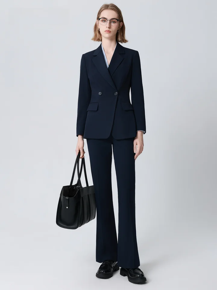 洗練されたデザイン！黒のジャケット【春秋用・ビジネススタイル・女性用】（セットアップ対応）