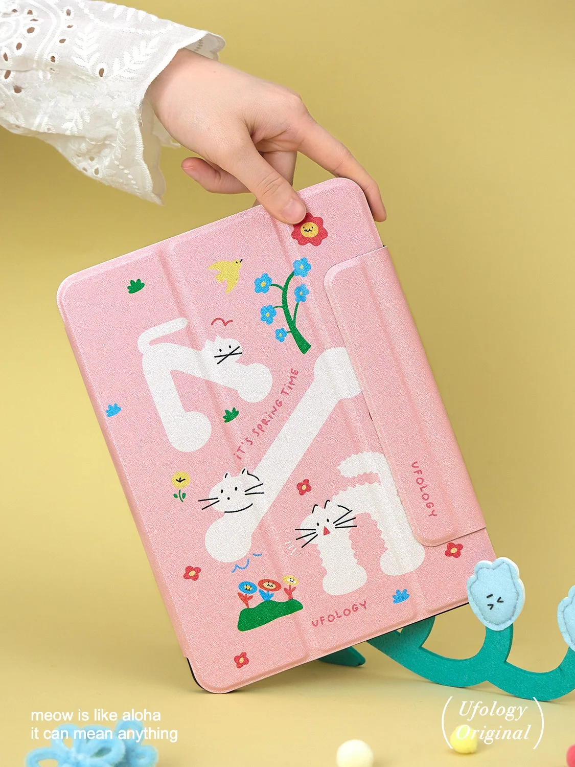 タブレット カバー どうやって選ぶか？ピンクの猫デザインが心を癒すマグネット式カバーの選び方