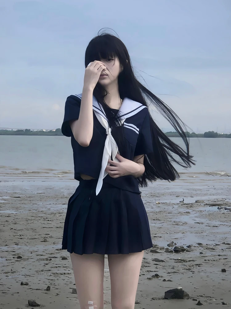 mb 服とn高制服、ol制服の違いは？水色セーラー襟短袖JK制服が選ばれる理由とは？