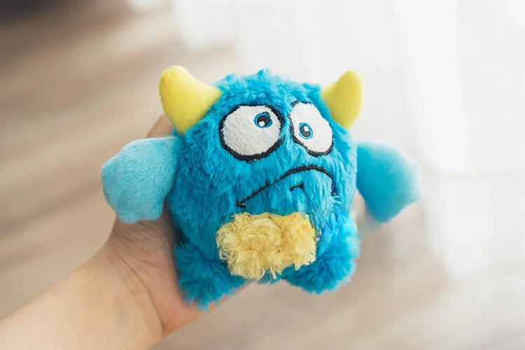 Qmonster ペット用おもちゃ：音が出るゴム製ボールで犬の遊び時間を効率的に拡大
