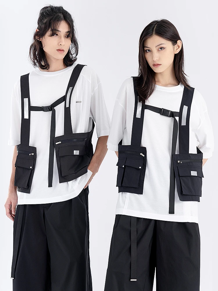 オリジナルデザインの工業用ベスト：幻象者製の夏用無領ベストが提供する青春活力風の快適性