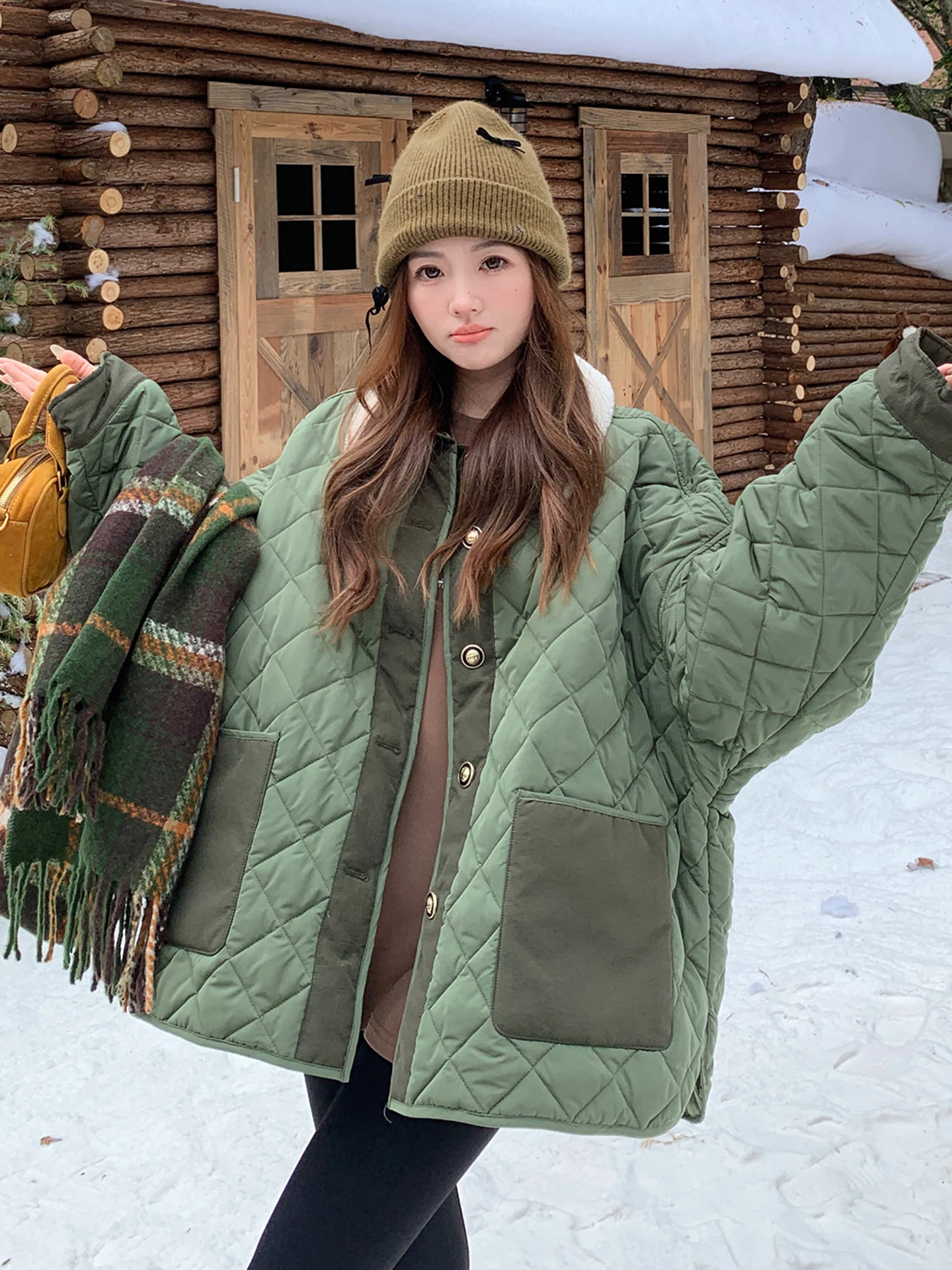 レトロなラムウールパッチワークのダイヤモンドキルティングコート：軽量で通勤に適した女性向けカジュアルアウター