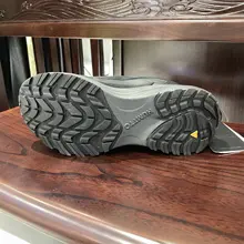 秋用アウトドアカジュアルシューズ【男女兼用・回転ボタン・ハイキング用】