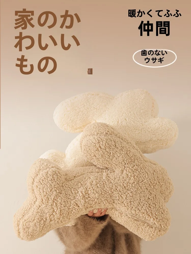 ぬいぐるみ用ソファにどんなクッションがおすすめ？カラフルなウサギデザインが人気の理由とは？