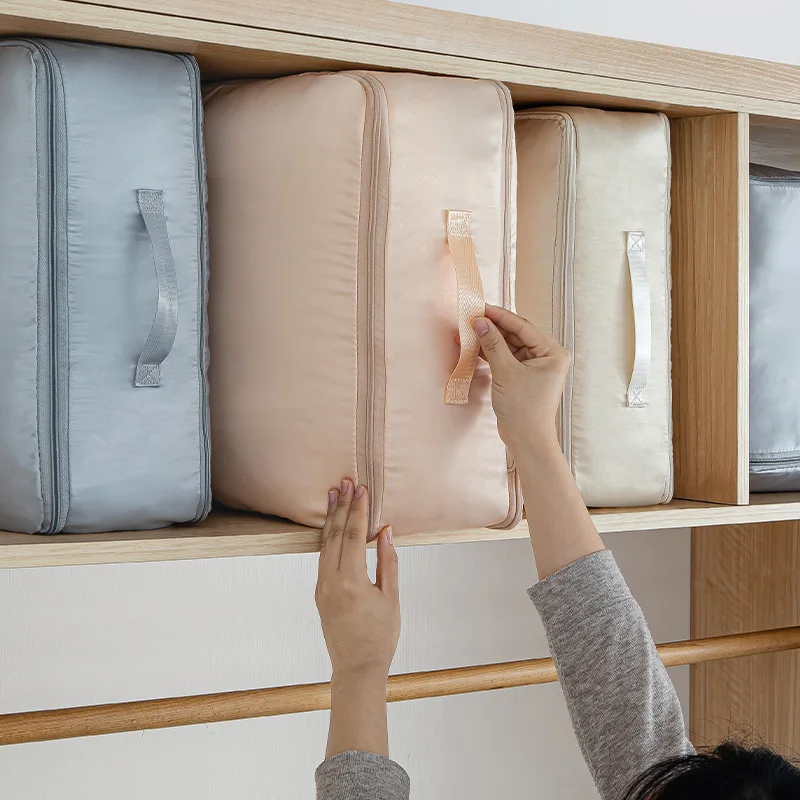 布団圧縮袋を選ぶべきタイミングは？実は「収納のストレス」を解消する1つの鍵