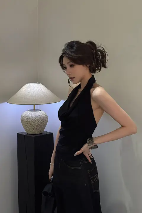デザイン性のあるバックオープンキャミソール【フィット感・夏用・女性用】