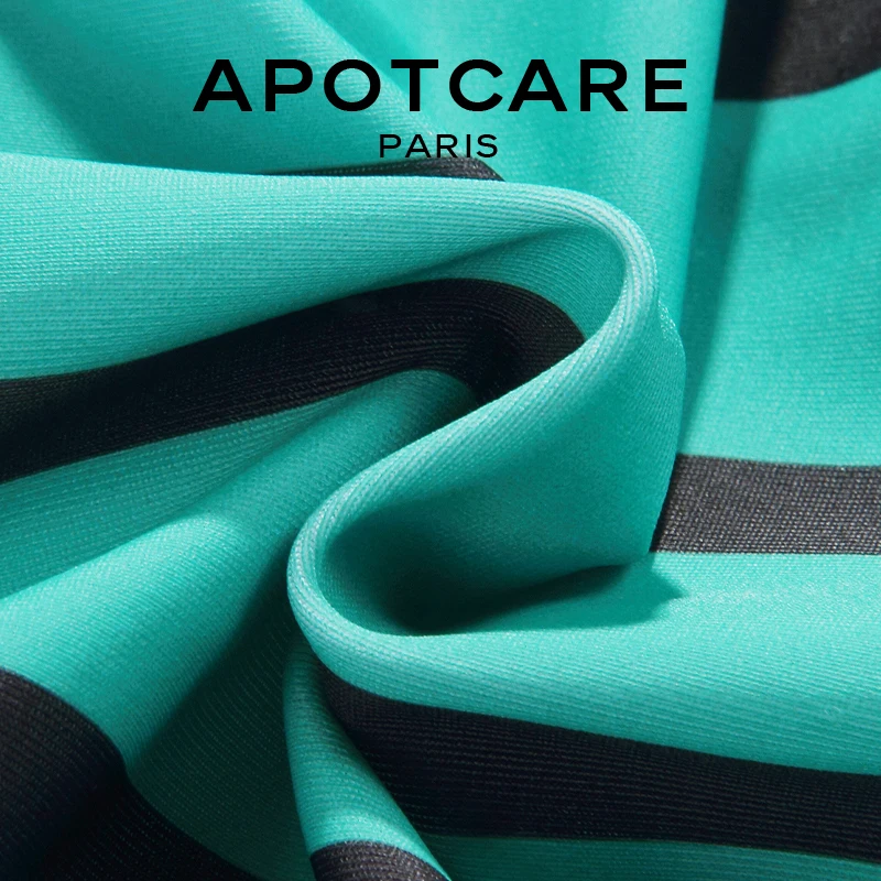 APOTCARE ストライプ柄長袖セパレート水着：女性用ショートパンツのスポーティデザインと通気性の実証