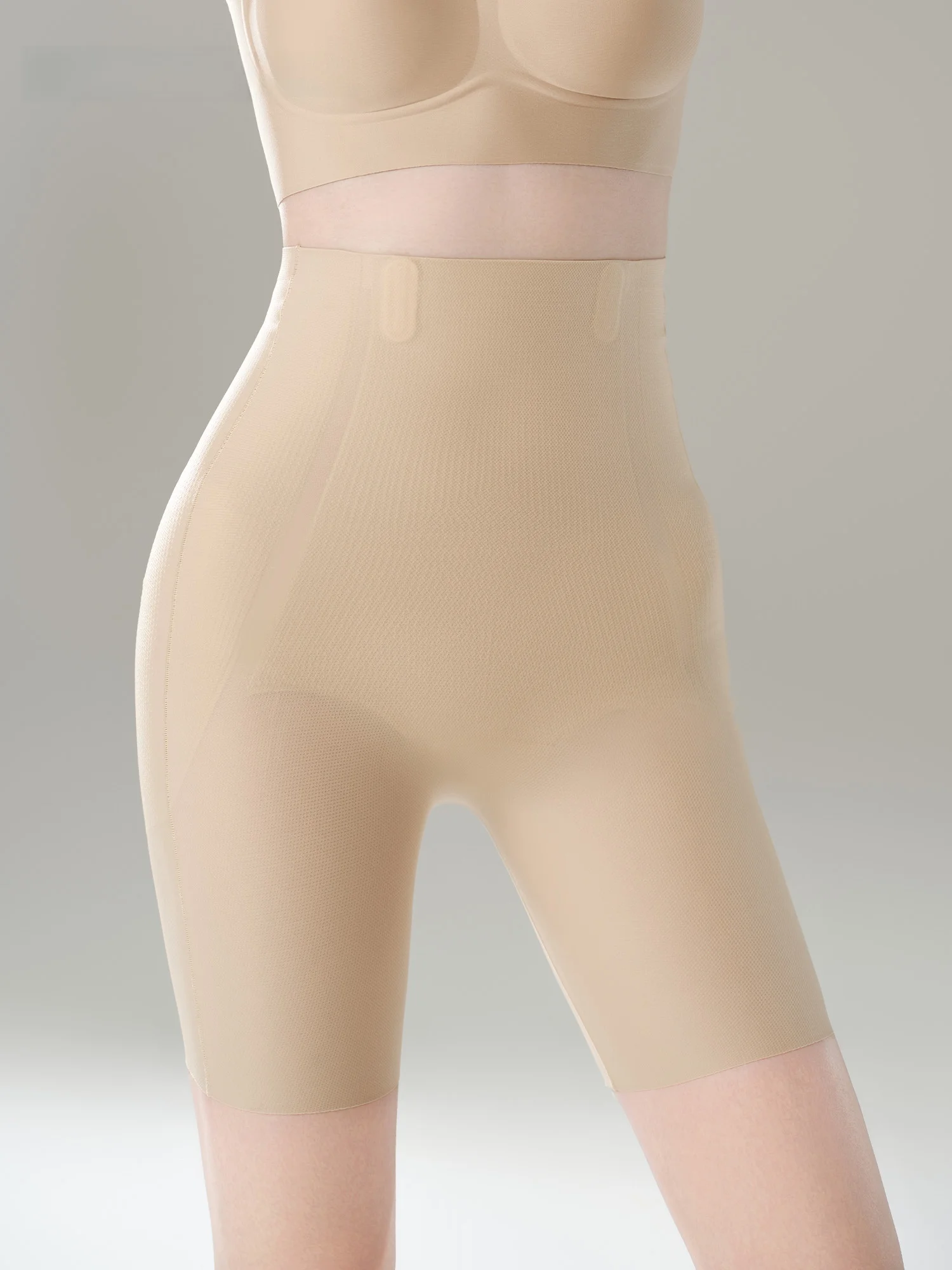 高腰無痕抗菌ヒップアップスリムパンツ：引き締め効果と快適な着用感の実証