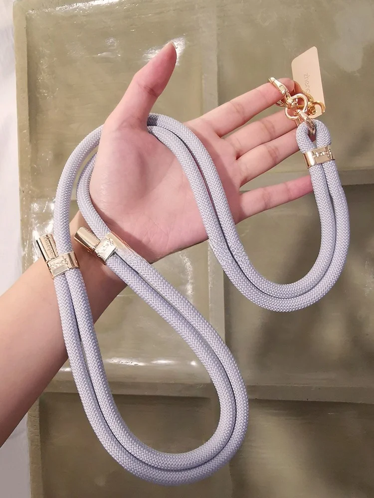 スマホショルダー おしゃれに迷ったとき、どう選ぶ？