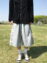 グレーのメンズ夏用ハーフパンツ【フィット・カジュアルデザイン・ワイドレッグ】