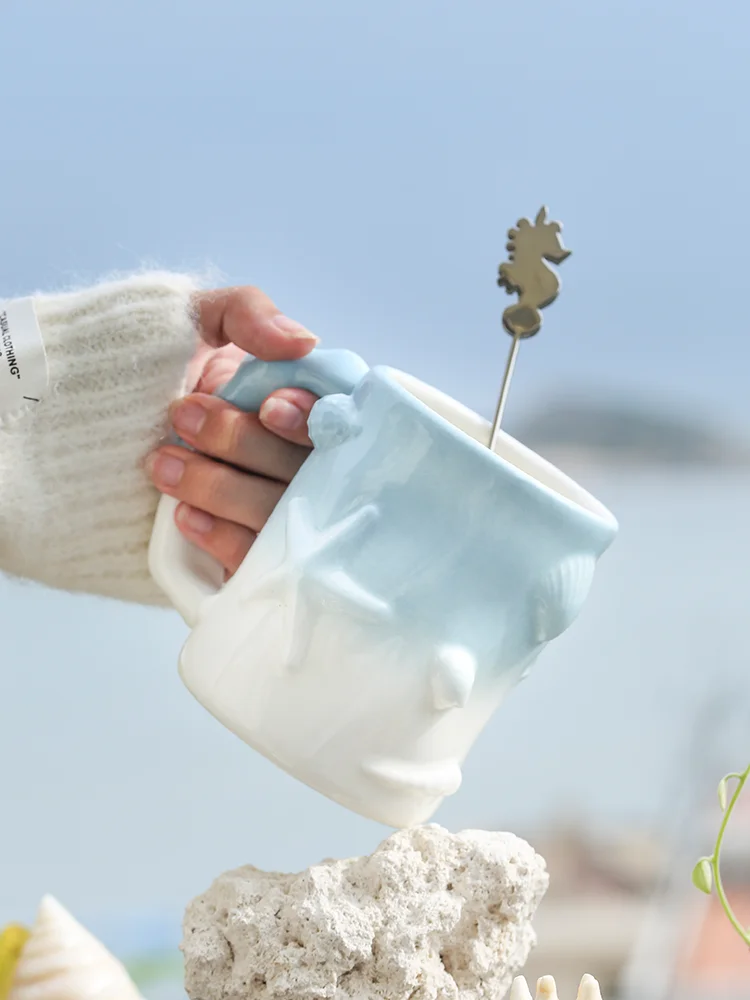 限定マグカップで心を癒すには？一杯一杯の海螺が持つ、日常の小さな幸せとは