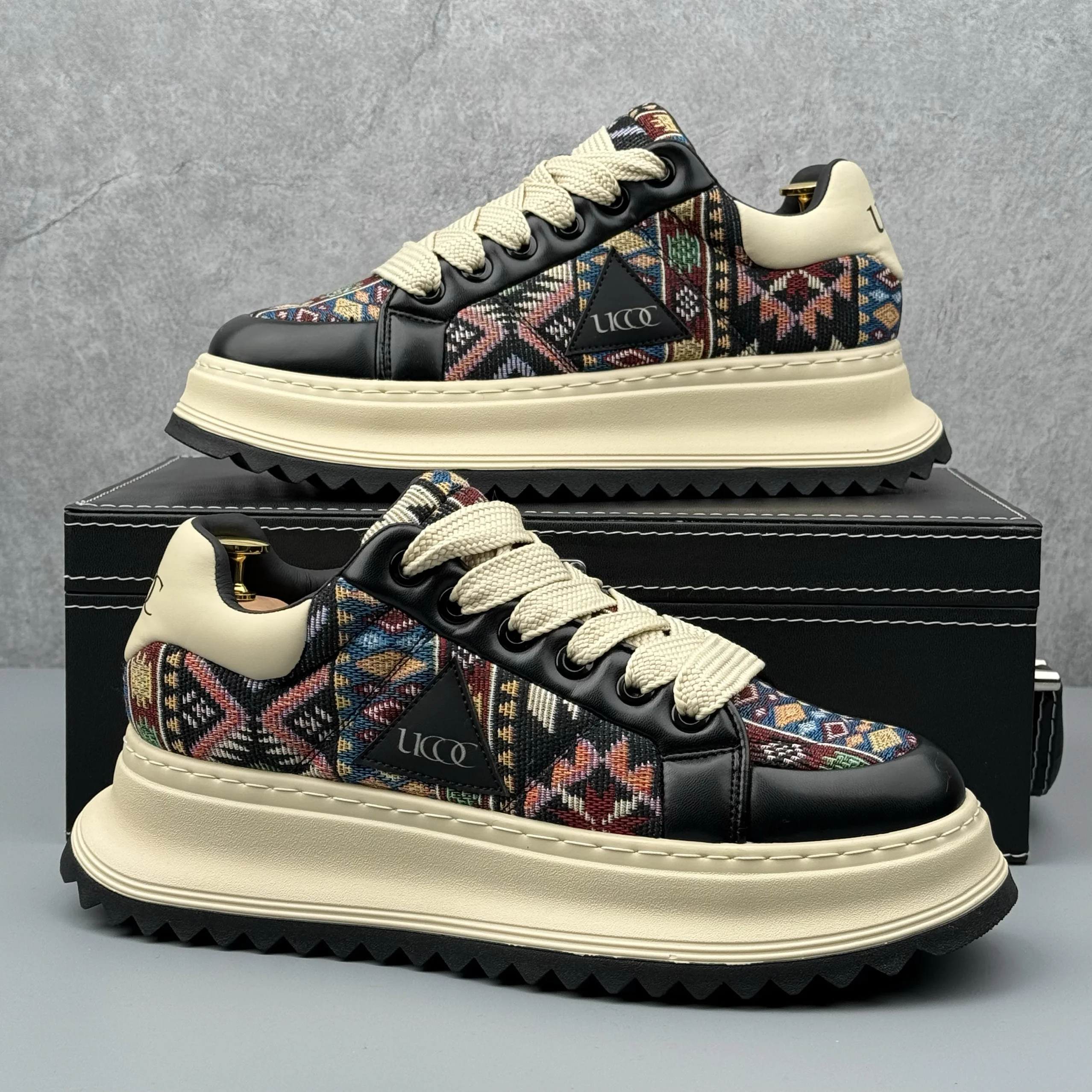 90s hiphop スニーカーとchunky sneakersの違いは？このレトロ刺繍スニーカーがなぜ今注目されているのか