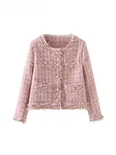 ピンクのフリンジ付きジャケットとスカートのファッションコーディネート（セットアップ対応）