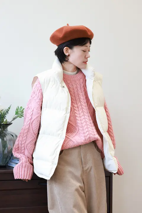 極上の柔らかさなピンク色の全羊毛フィア島風ニットセーター【厚手・フィット】