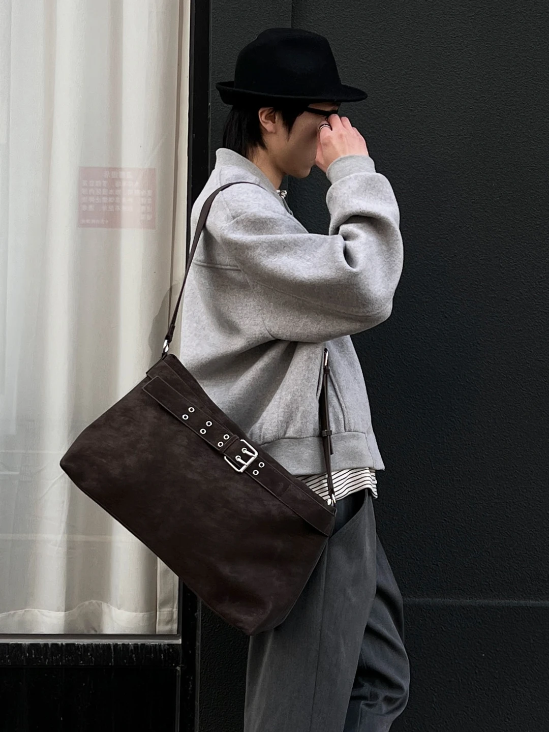 飲み会バッグを選ぶときに迷うなら、この1つのポイントで決める