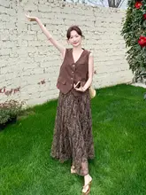 コーヒーカラーのフランス風レトロデザイン【高級感・印花・ノースリーブベスト・フレアスカート】（セットアップ対応）