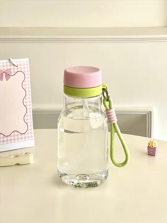 高温耐性の食品用プラスチック製ストロー付きカップ【持ち運び便利・お洒落デザイン】