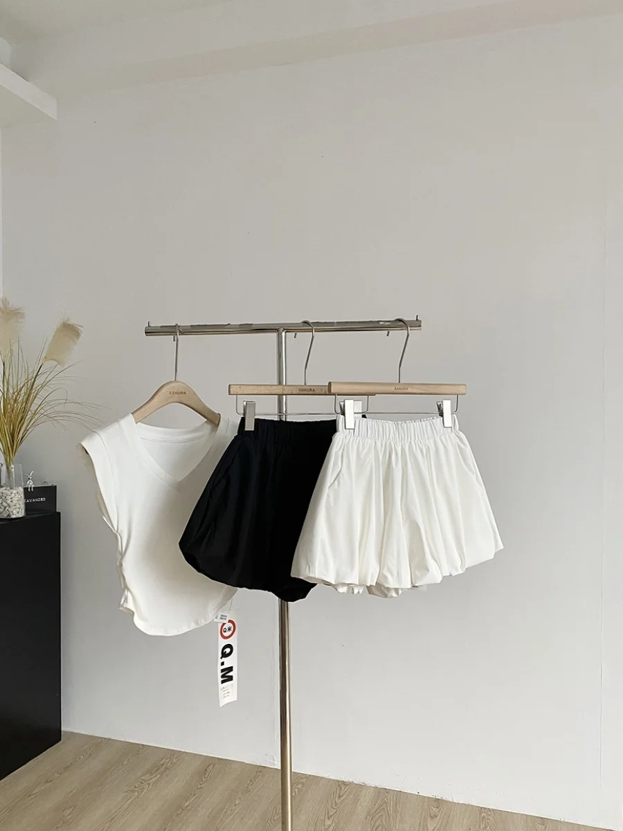 服ピチピチとは？シンプル無地ウエストゴムショートパンツの実際の特徴と使い方